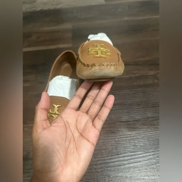 Tory Burch Royal Tan Everly Driver - Picture 9 of 13